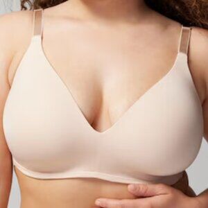 Soma Vanishing 360 Wireless Bra 38DDD Nude